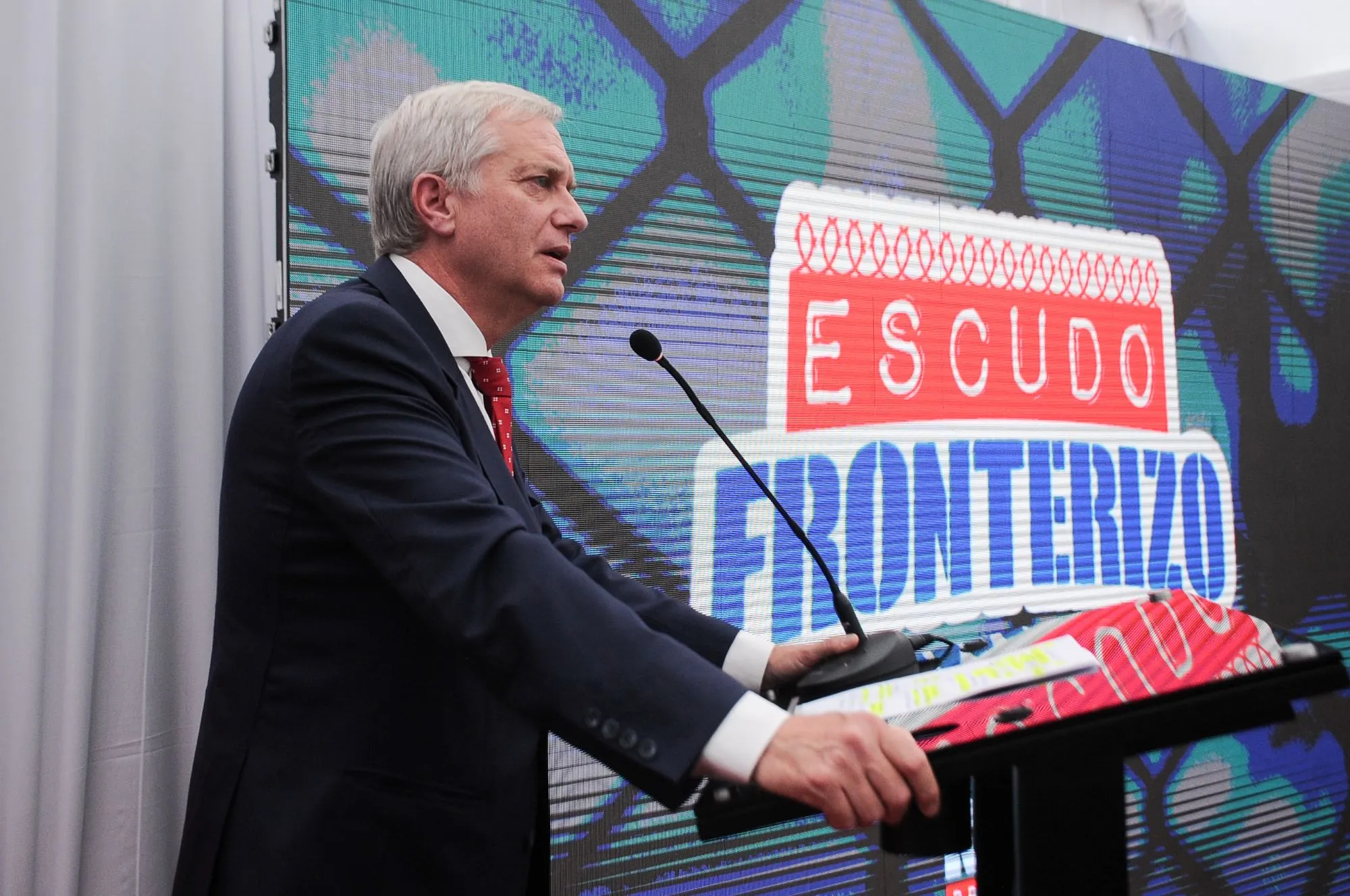 Kast endurece discurso migratorio tras ser proclamado presidente electo